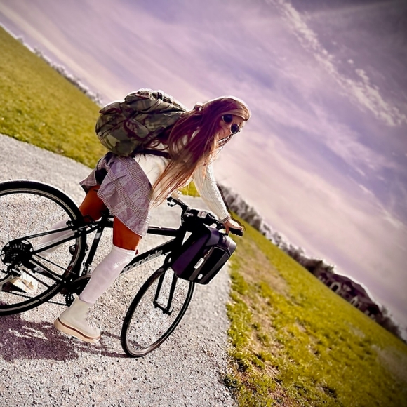 Meet the posher - Picture 8 of 8